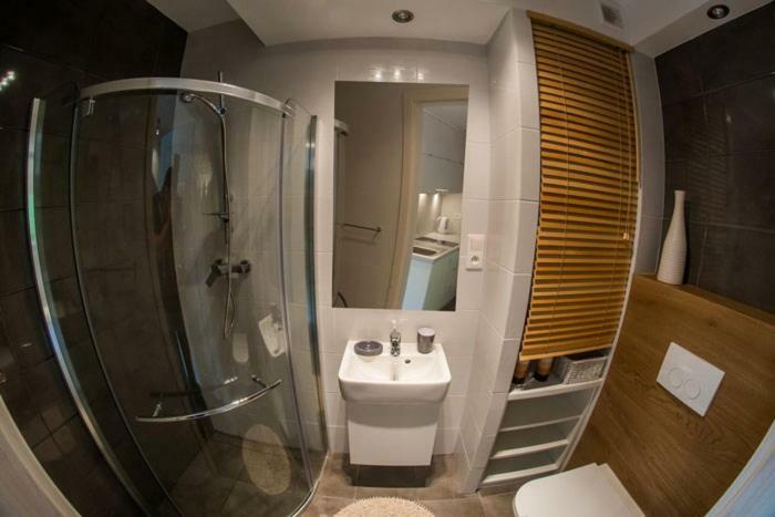 Impresja Apartment รอวี ภายนอก รูปภาพ