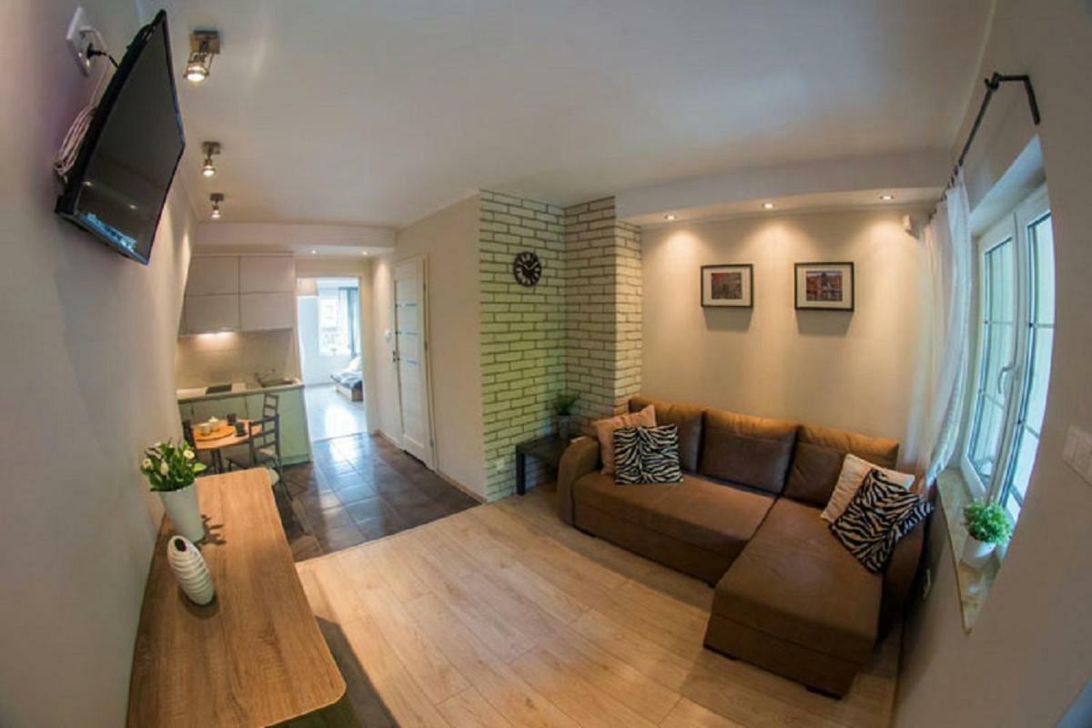 Impresja Apartment รอวี ภายนอก รูปภาพ